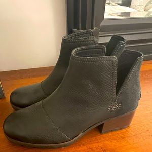 Sorel womens black booties